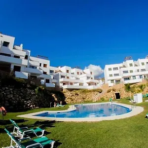 apartamentos-turisticos-resort-de-nerja.es-andalucia.com/